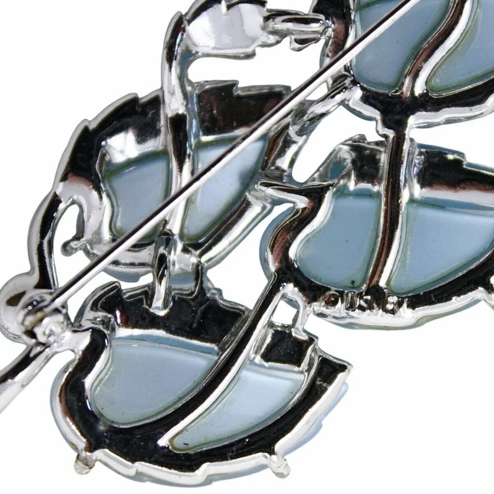 Vintage Signed Lisner Blue Lucite Thermoset and Enamel Leaf Pin 2 3/4